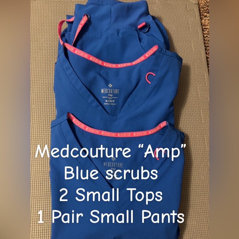 Medcouture Blue “Amp” Scrubs Set